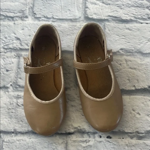 Elegant Tan Kids Tap Shoes - Picture 2 of 6